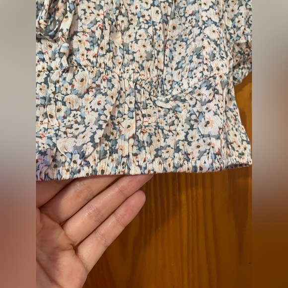 NWT Floral Cropped Top and Short Set - Picture 6 of 16